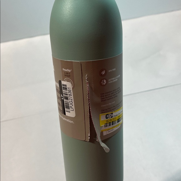 New! Owala insulated 24oz Green Water Bottle with straw and carabiner handle - Picture 4 of 4